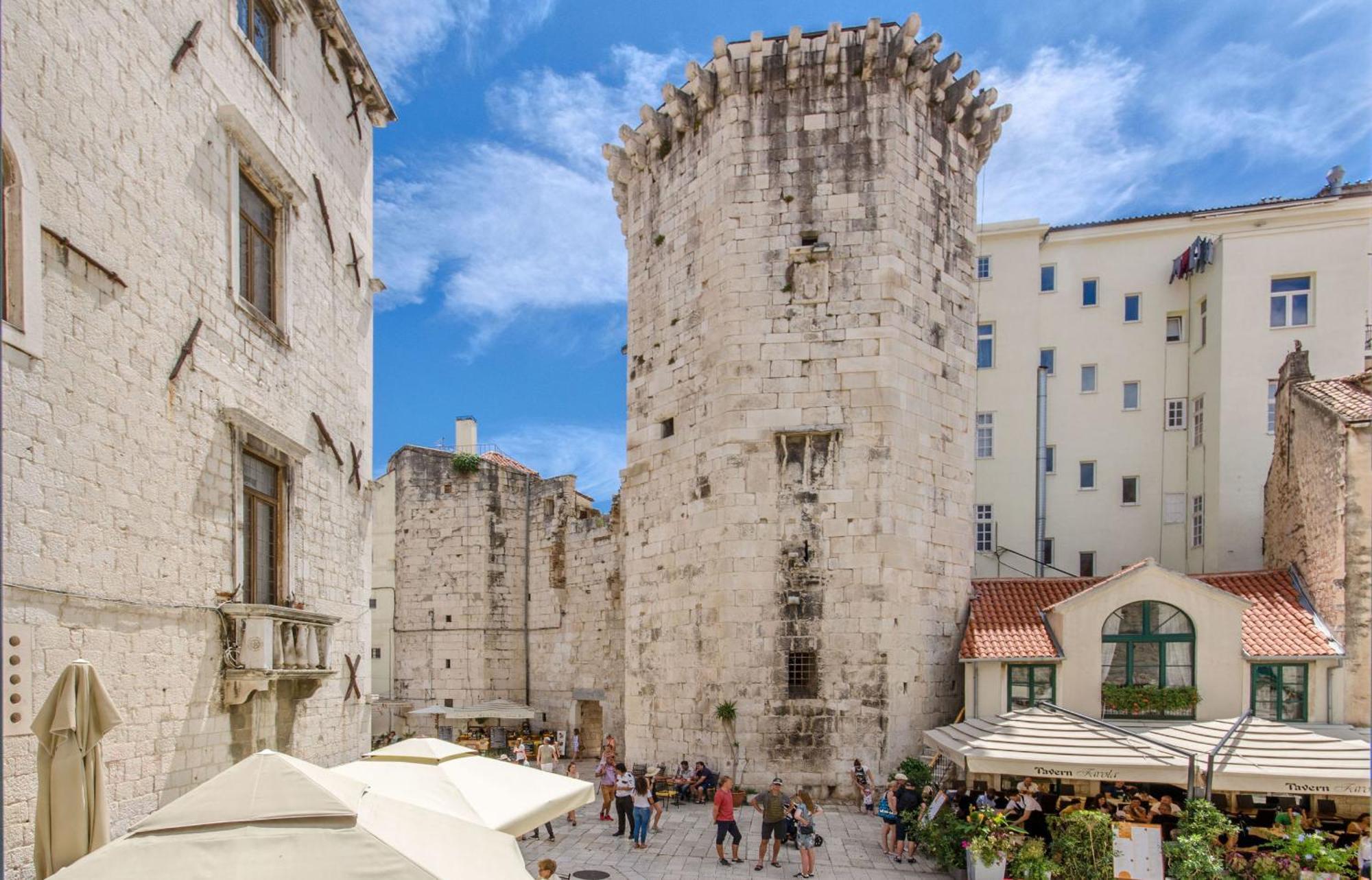 Apartments And Room Poesia Split Dış mekan fotoğraf